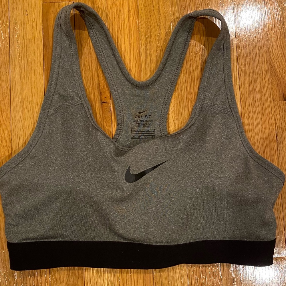 Nike sports bra XS